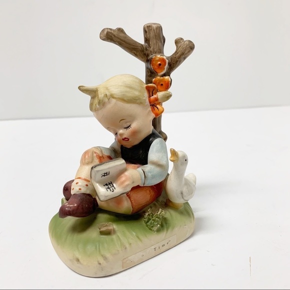 Nap Time Erich Stauffer Girl Asleep figurine 8263 - Picture 4 of 11